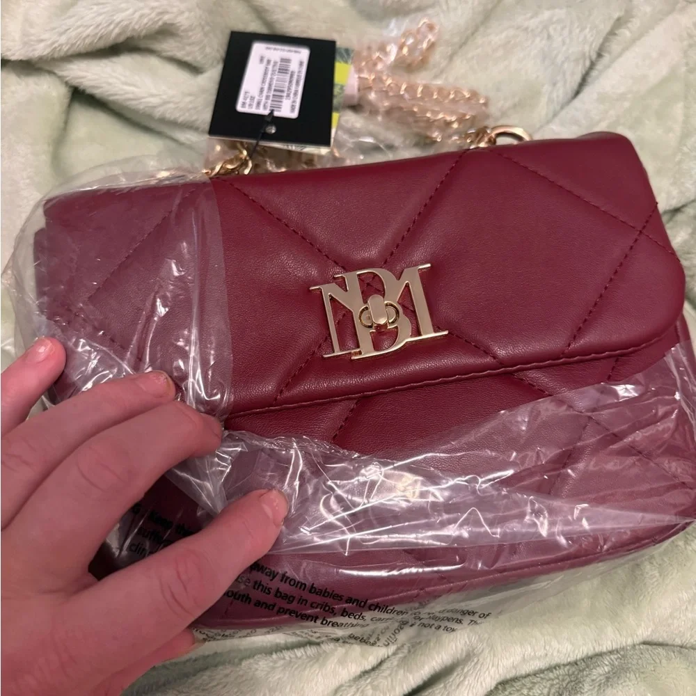 NWT
Badgley Mischka Burgundy Crossbody Bag - Picture 1 of 8
